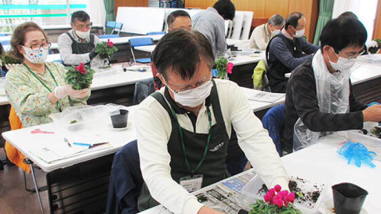 みんなの学び合い事務局